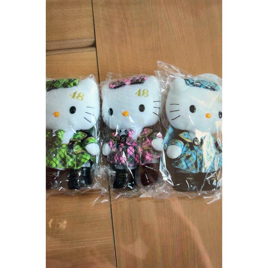 Boneka Hello Kitty x AKB48 japan set 3 pcs
