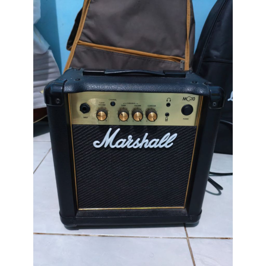 AMPLIFIER MARSHALL MG10 GOLD