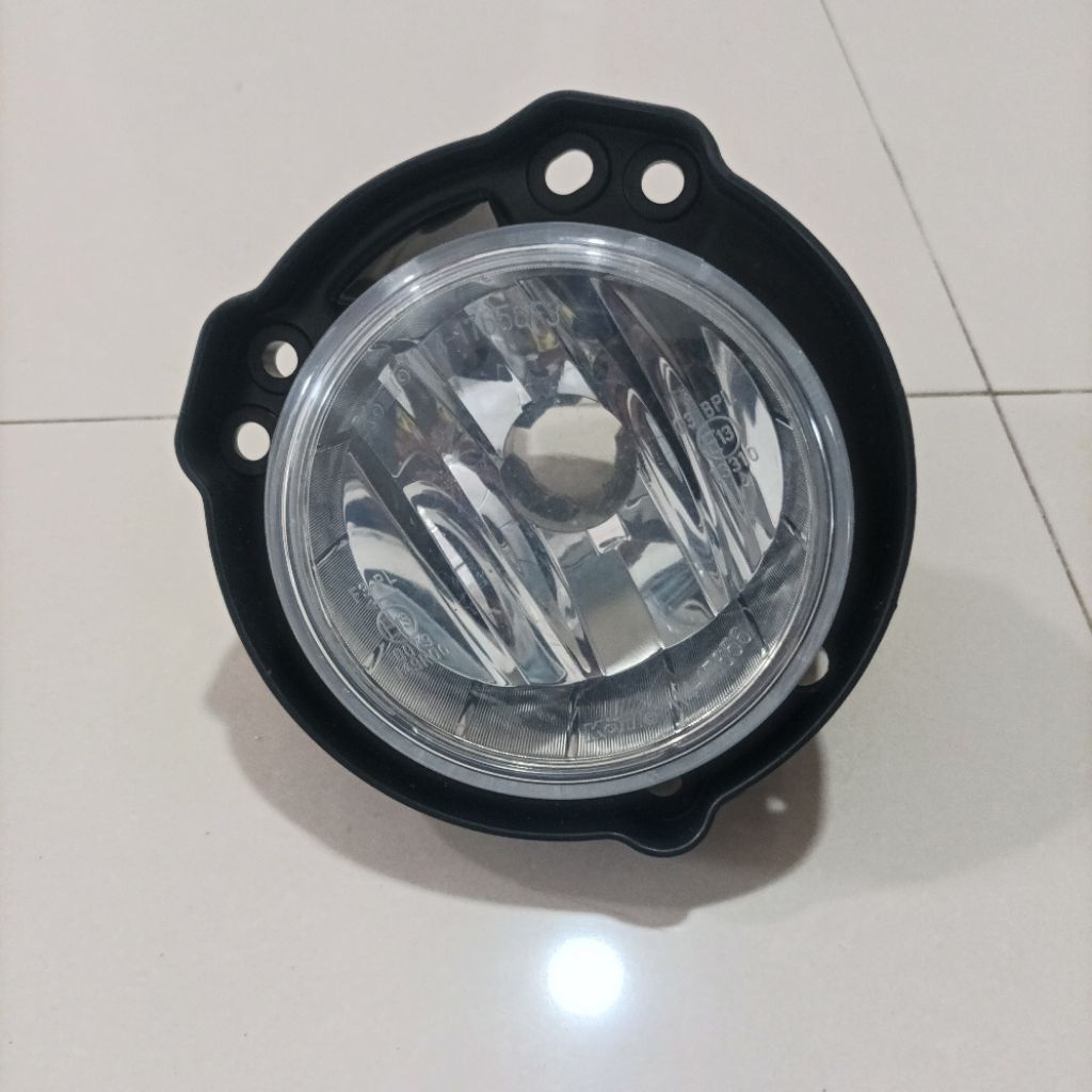 LAMPU SOROT ATAU FOGLAMP AVANZA XENIA 2012 2013 2014 2015 2016 2017 ORIGINAL