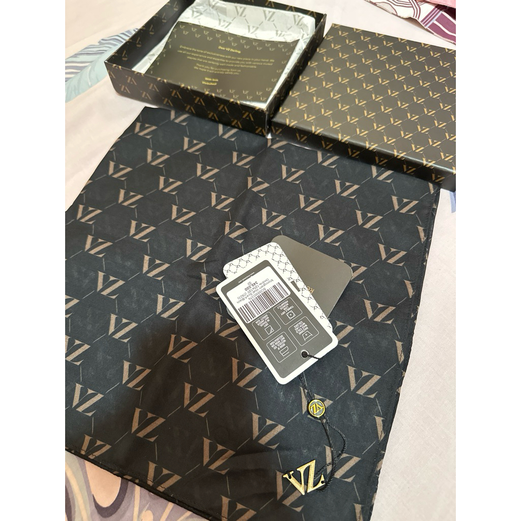 Monogram Scarf Vivi Zubedi - Black Ombre NEW
