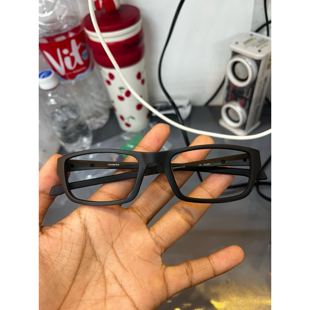 kacamata frame okley chamfer