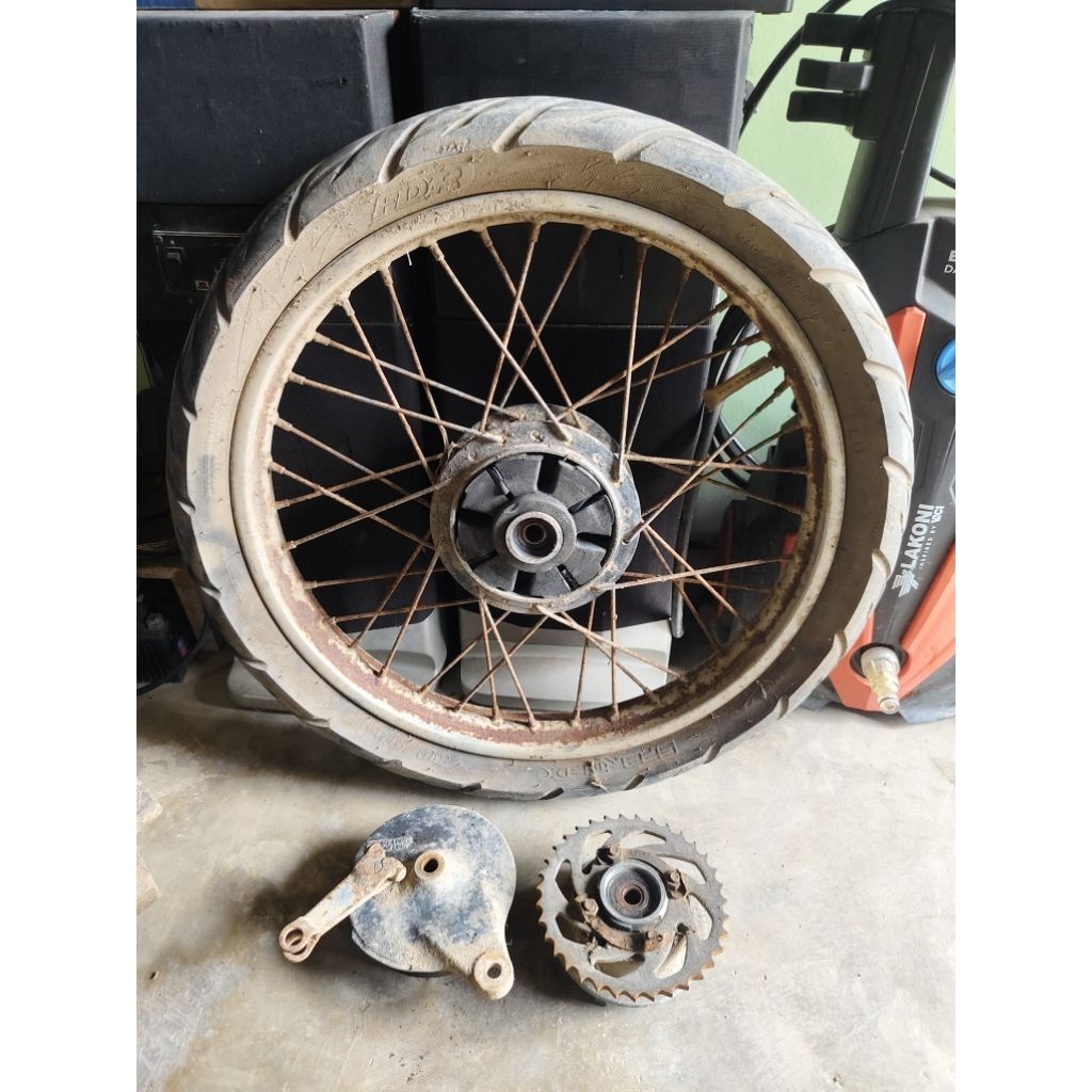 velg belakang set suzuki smash 110 original copotan