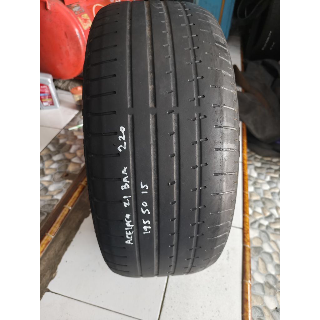Ban bekas garitan accelera phi 195/50 r15 belum ada tambalan tahun pembuatan 2021 BAA