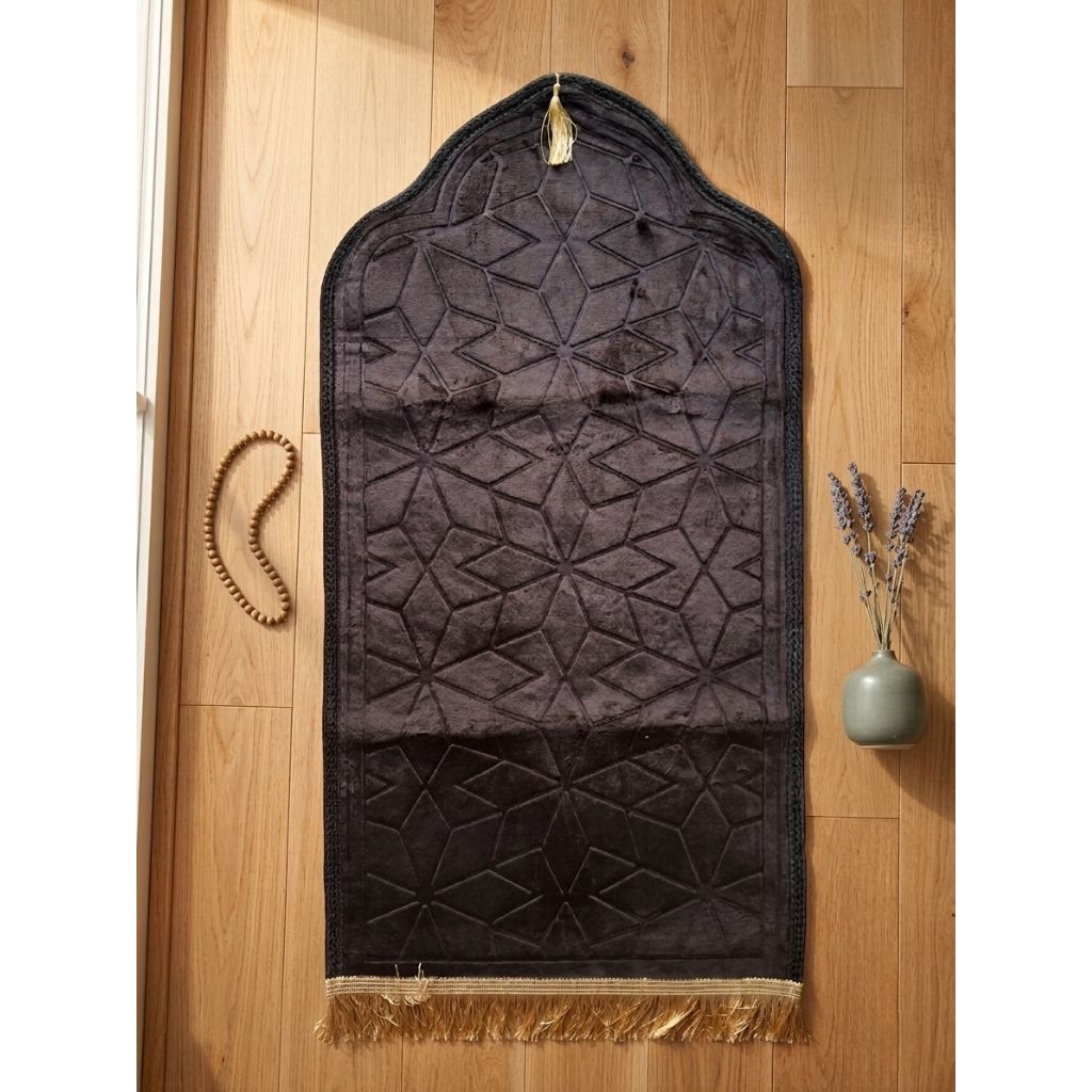 Sajadah Kubah Polos Premium | Tebal, Empuk, dan Anti Slip