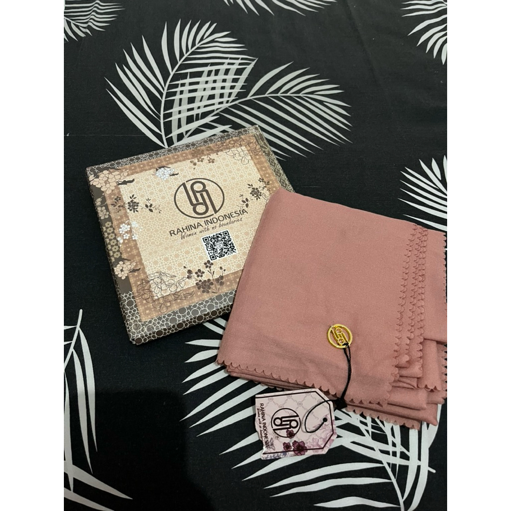 new basic hijab segi empat Rahina Indonesia