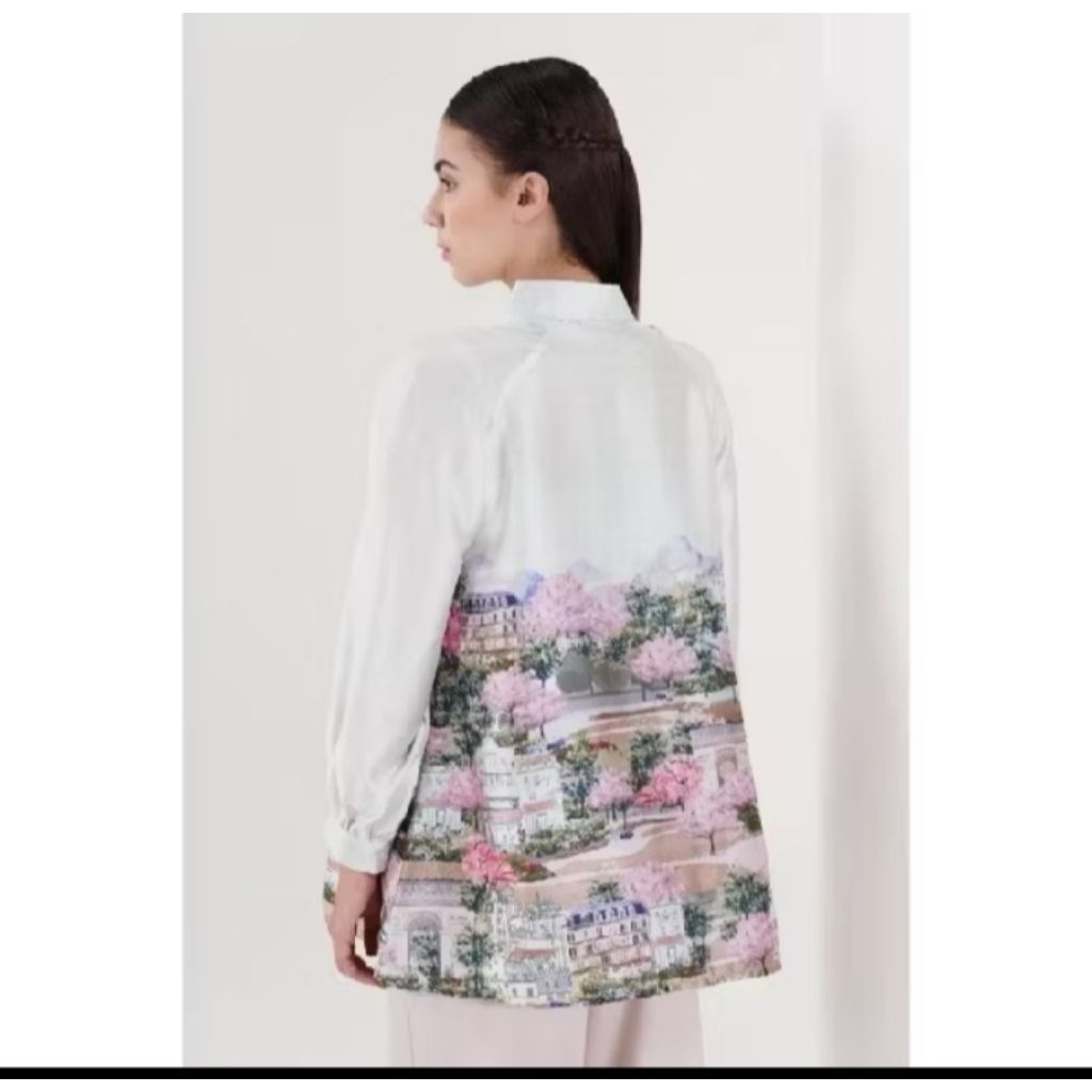 RARE ITEM BENANG JARUM Emily Shirt Broken White New M