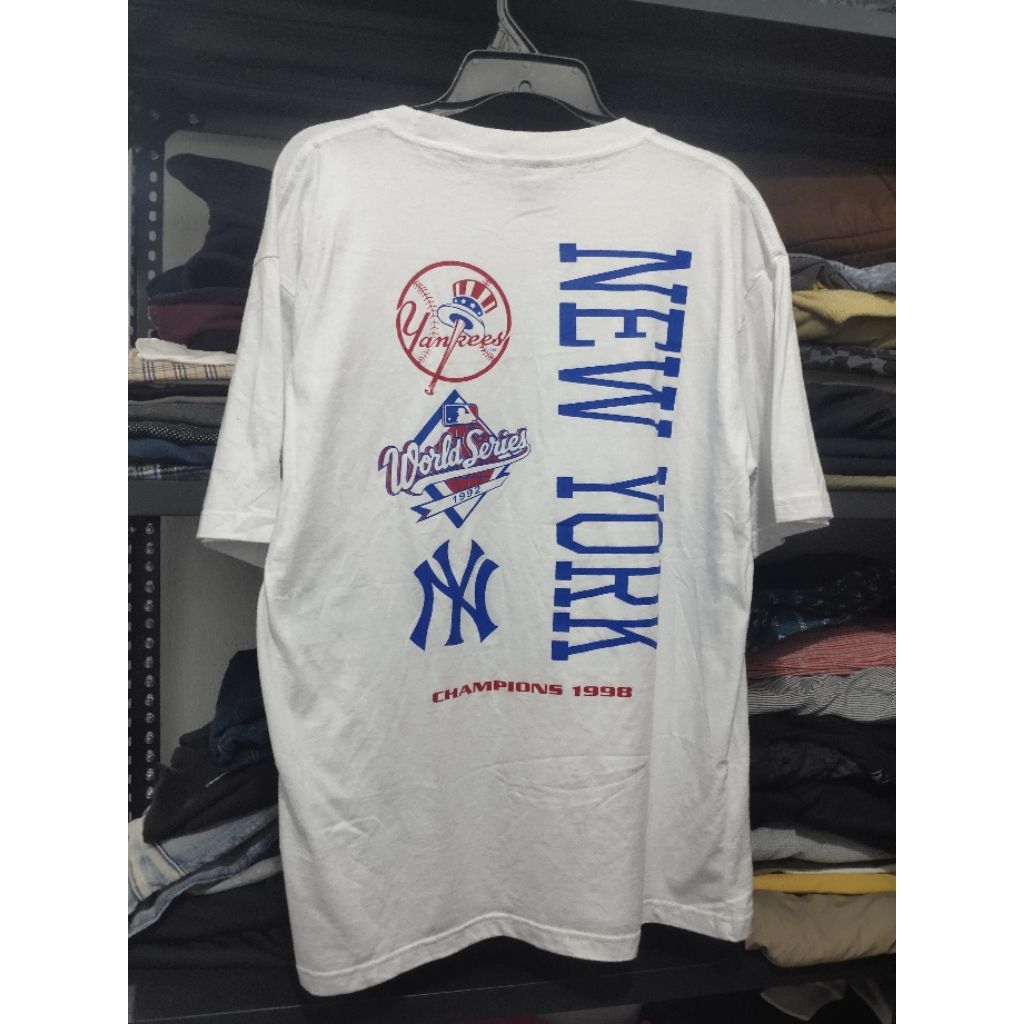 NY white yankees t shirt second