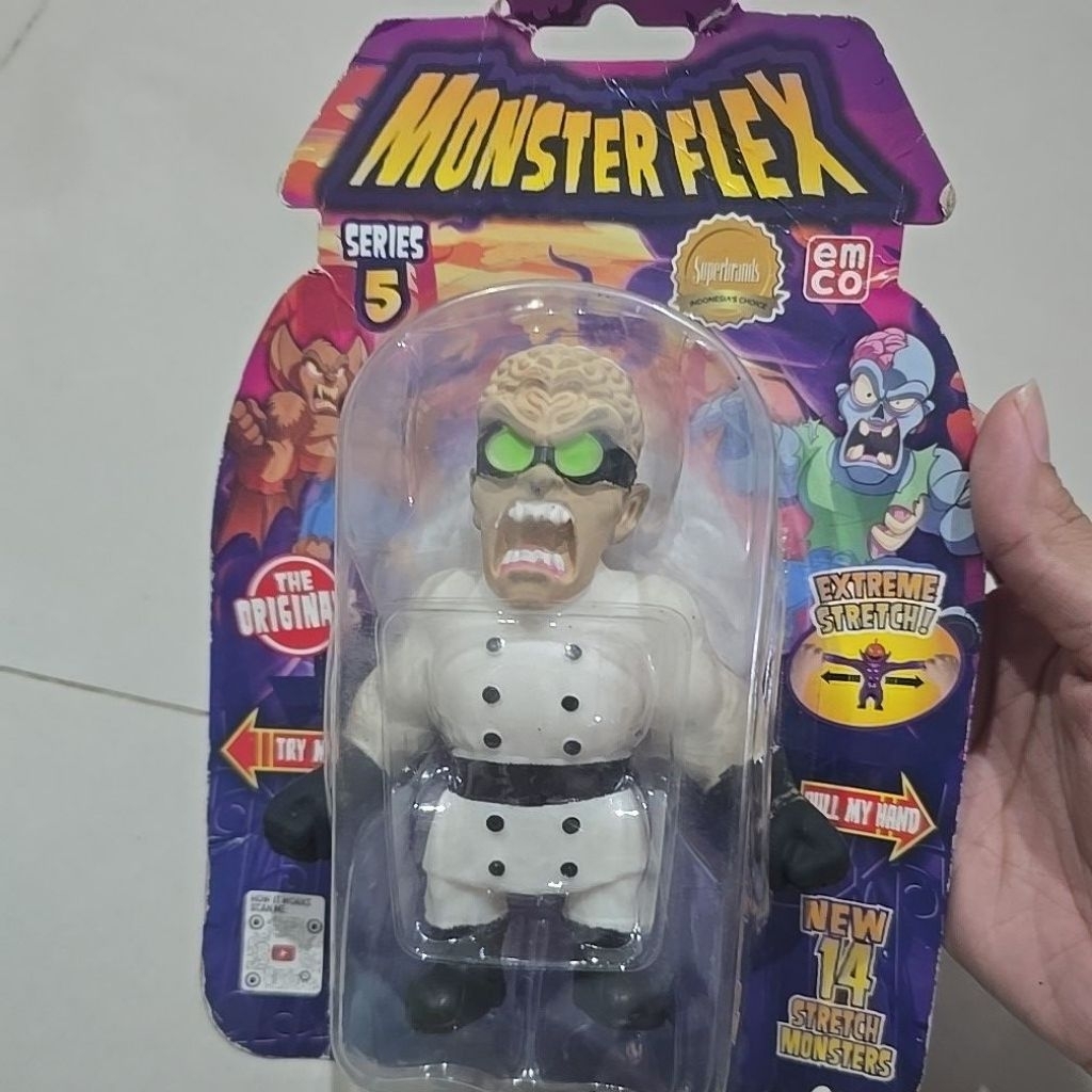 Monster Flex emco halloween