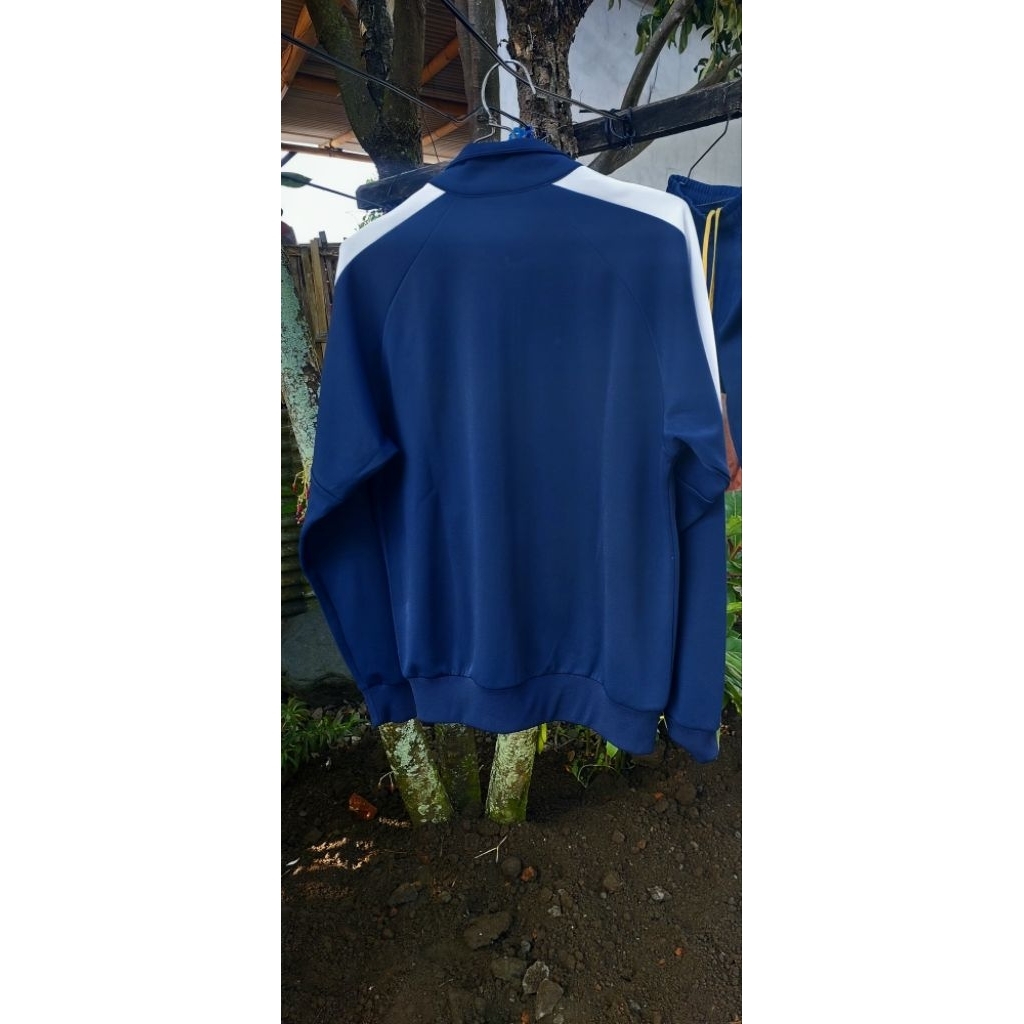 jaket tracktop NB
