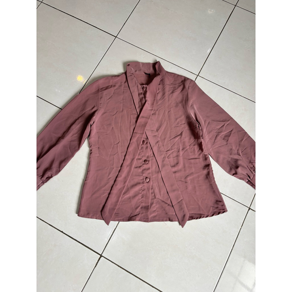 BLOUSE WARNA NUDE UNGU ALL SIZE KONDISI 70%