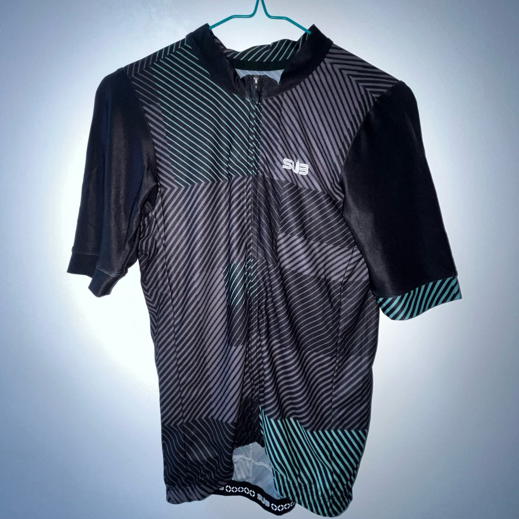 Streamline Colorblock Black Short Sleeve Sub Jersey Hitam – Size M