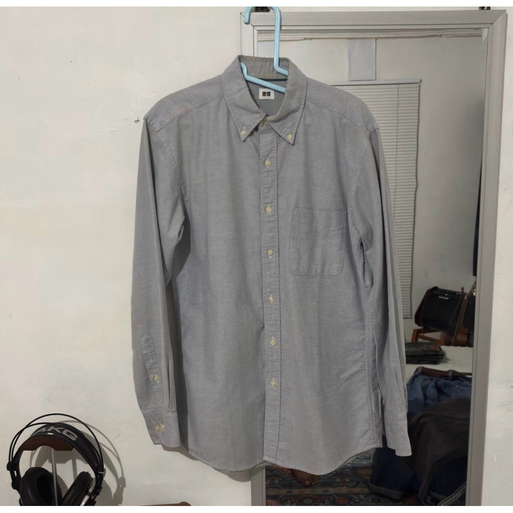 Kemeja Oxford Uniqlo