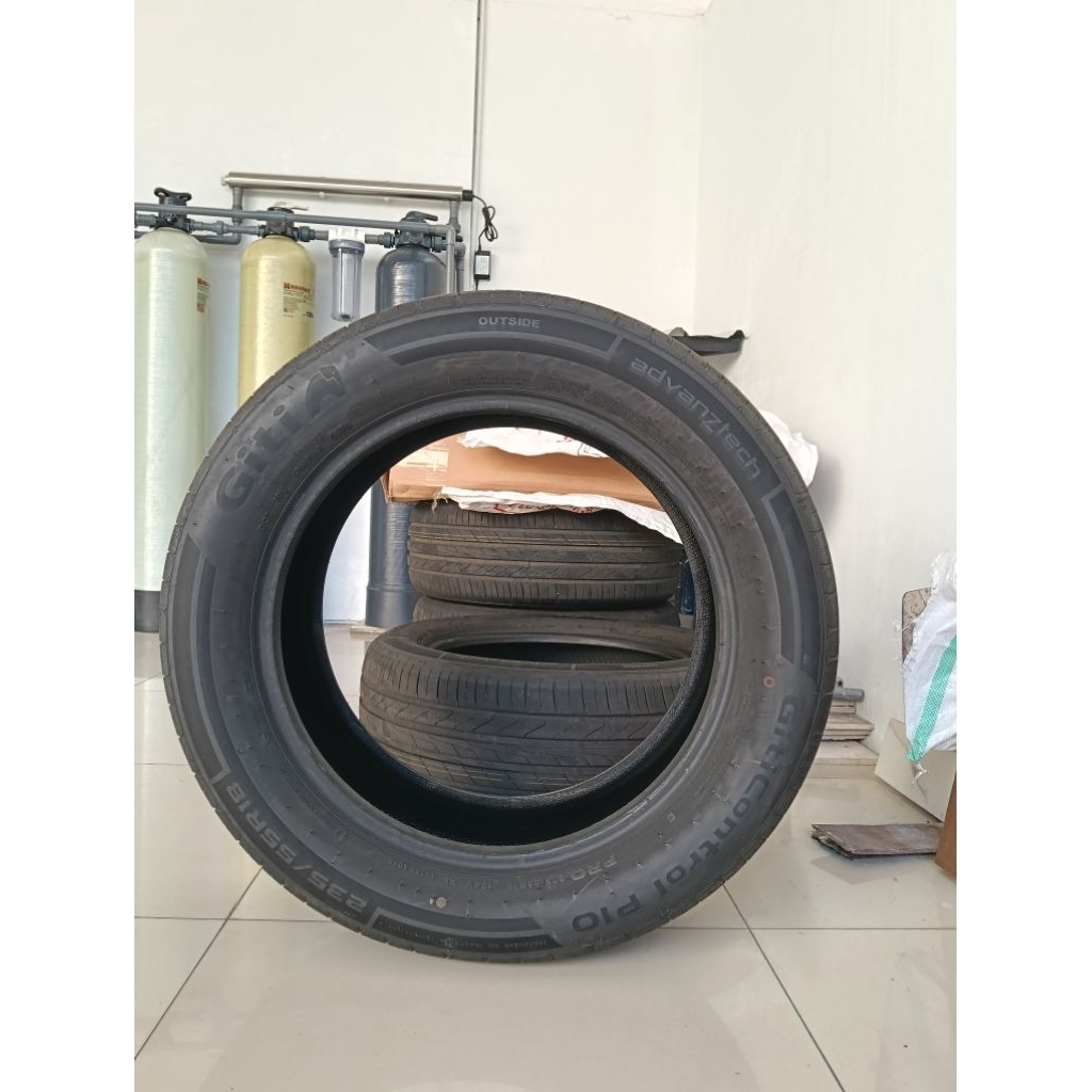 BAN GITI 235/55R18