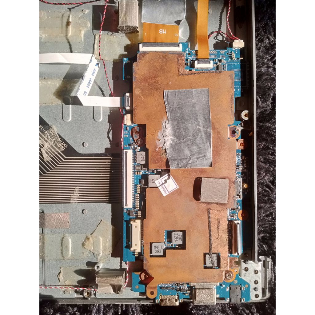Mobo Axioo Mybook 14F ada minus