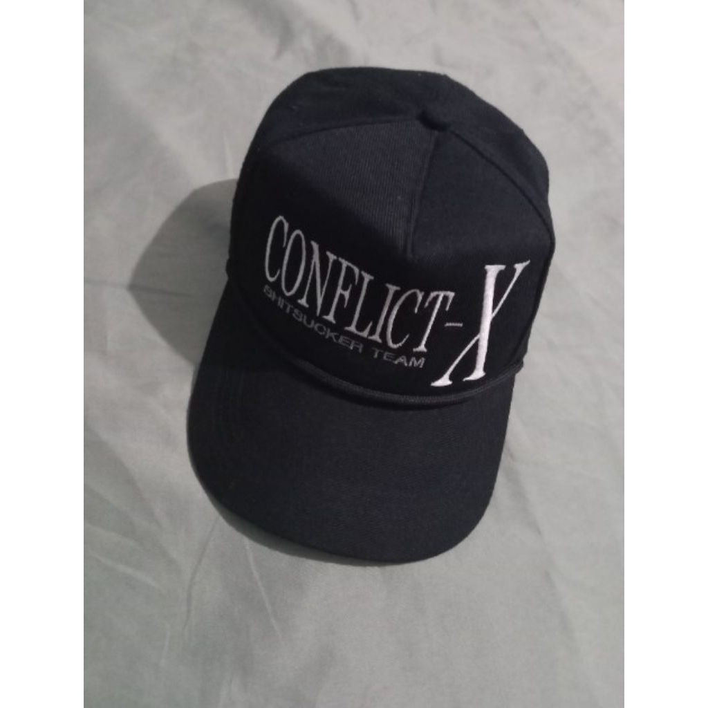 topi conflict x grey