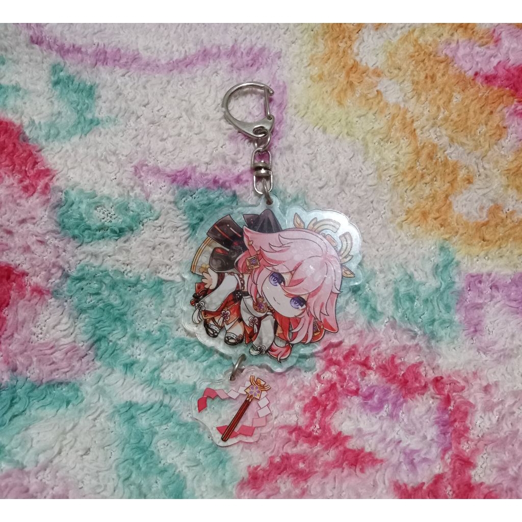 Yae Miko Keychain :3