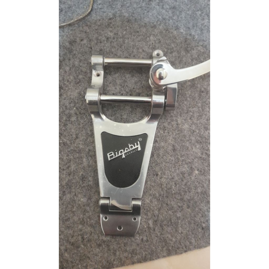 bigsby tremolo original