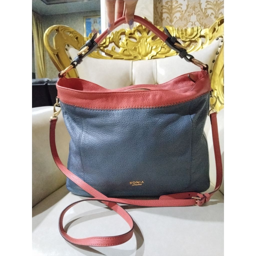 Tas BONIA bekas pemakaian, second seken preloved