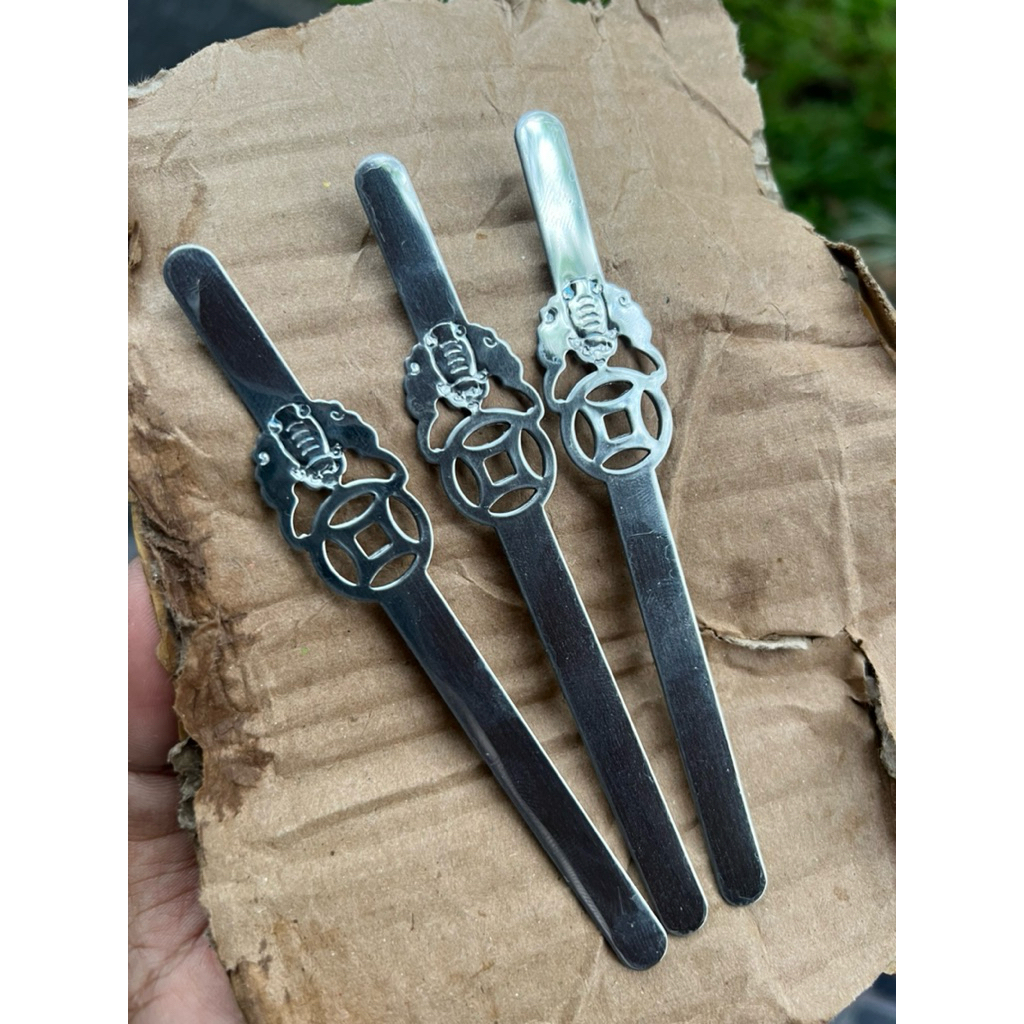 KLEM SANGKAR BULAT MODEL CUNGKOK