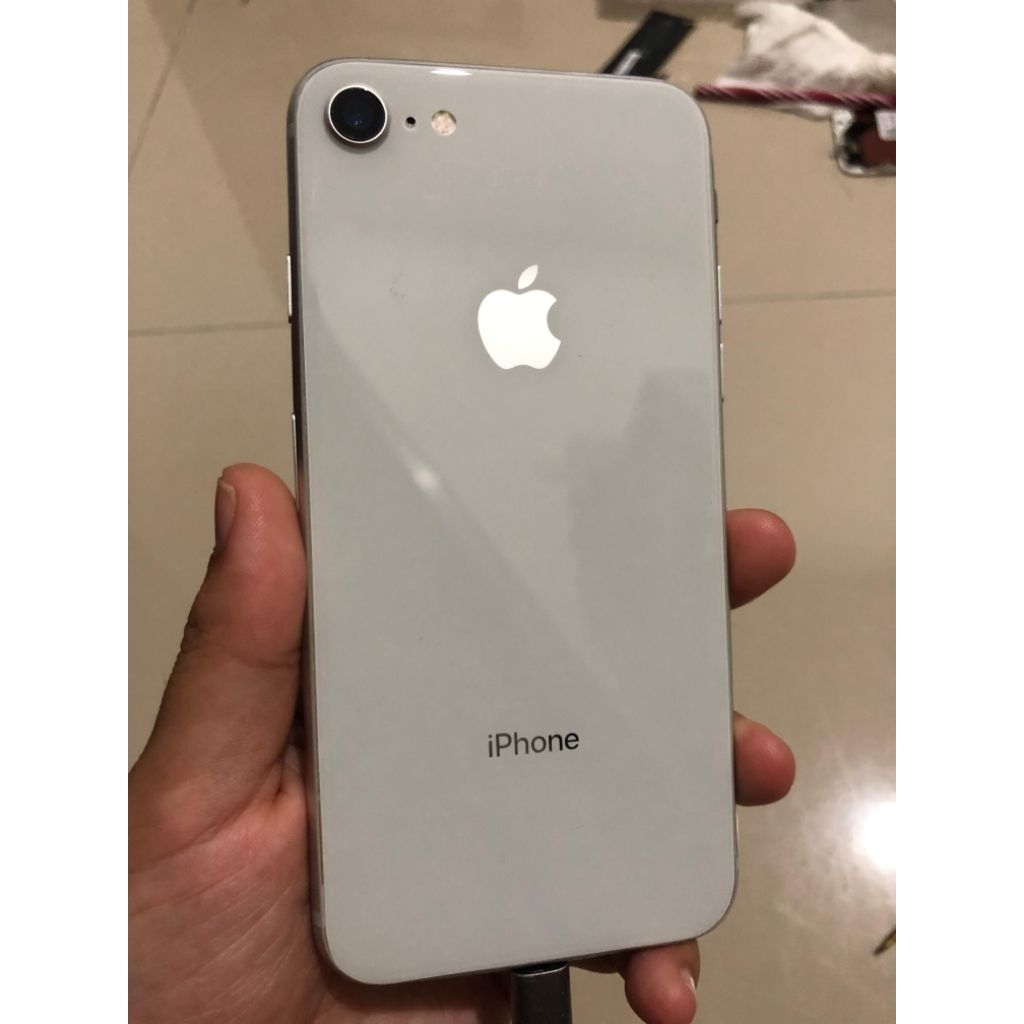 iphone 8 64gb Bypass Cell Permanen Bisa Kartu Minus BH Service + Cas (BACA DESKRIPSI)