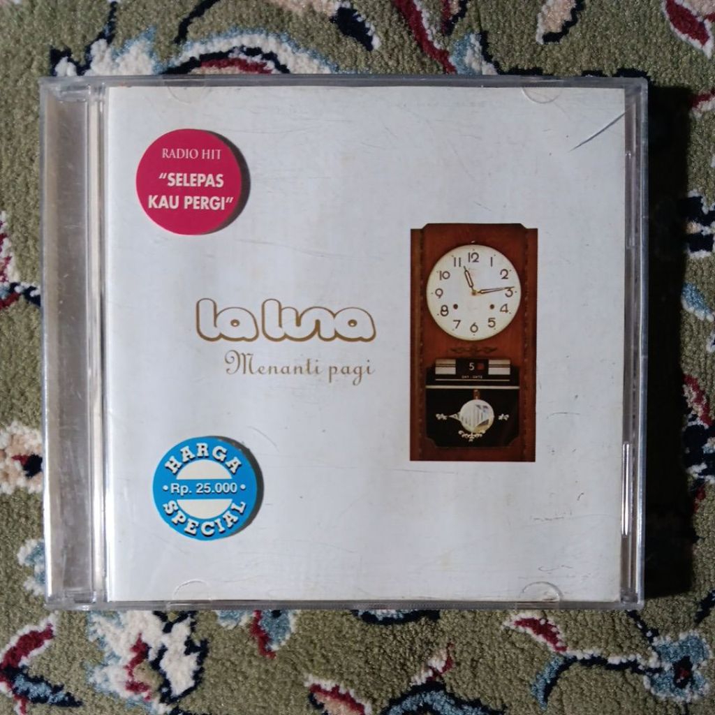 CD LALUNA - MENANTI PAGI