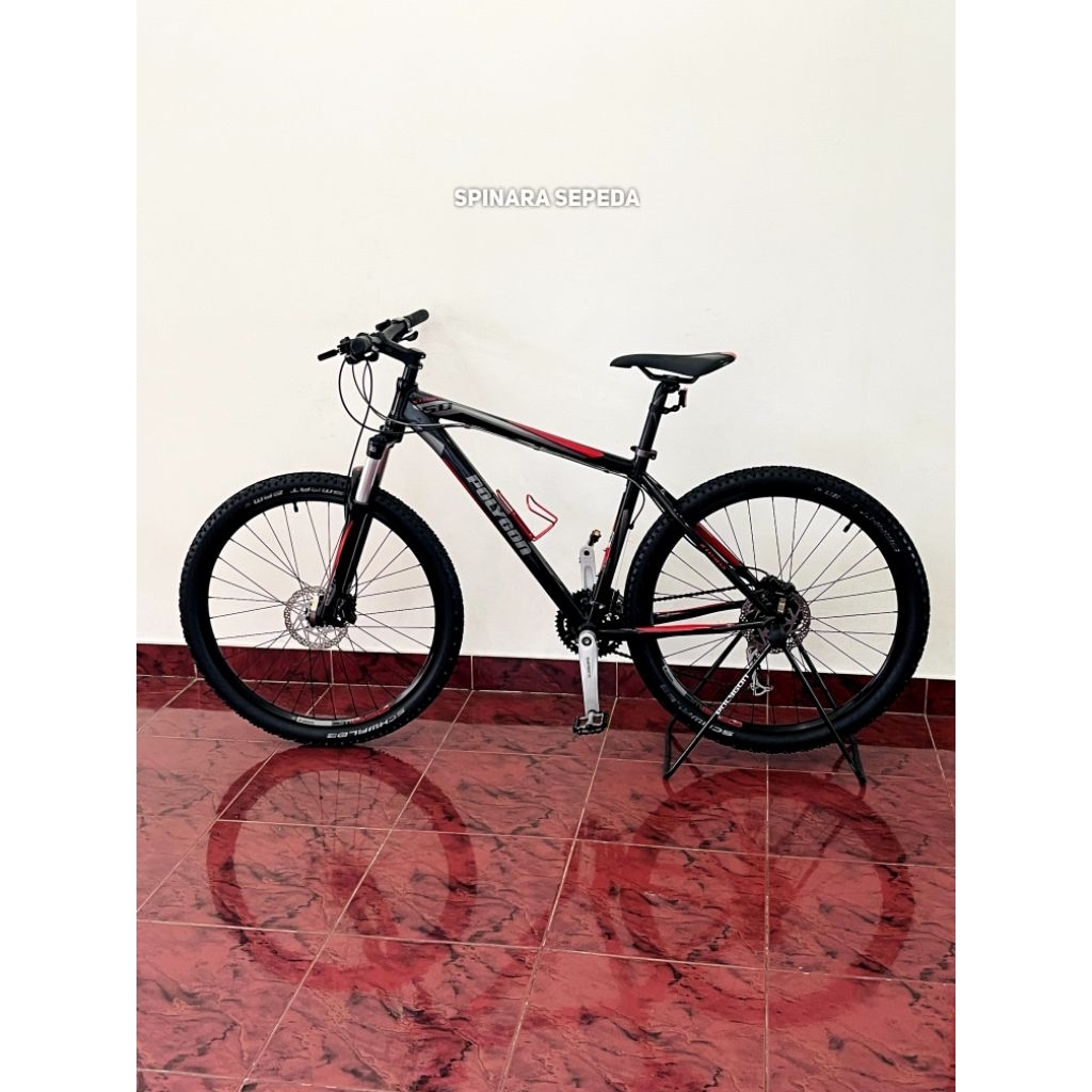 sepeda MTB Polygon xtrada 5 bekas kondisi terawat siap pakai 27,5 rem hidrolik