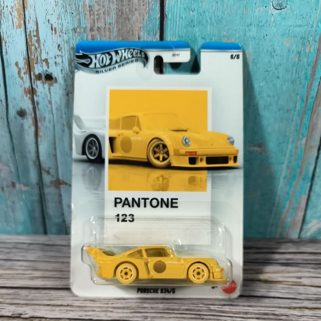 Hot Wheels Porsche 934/5