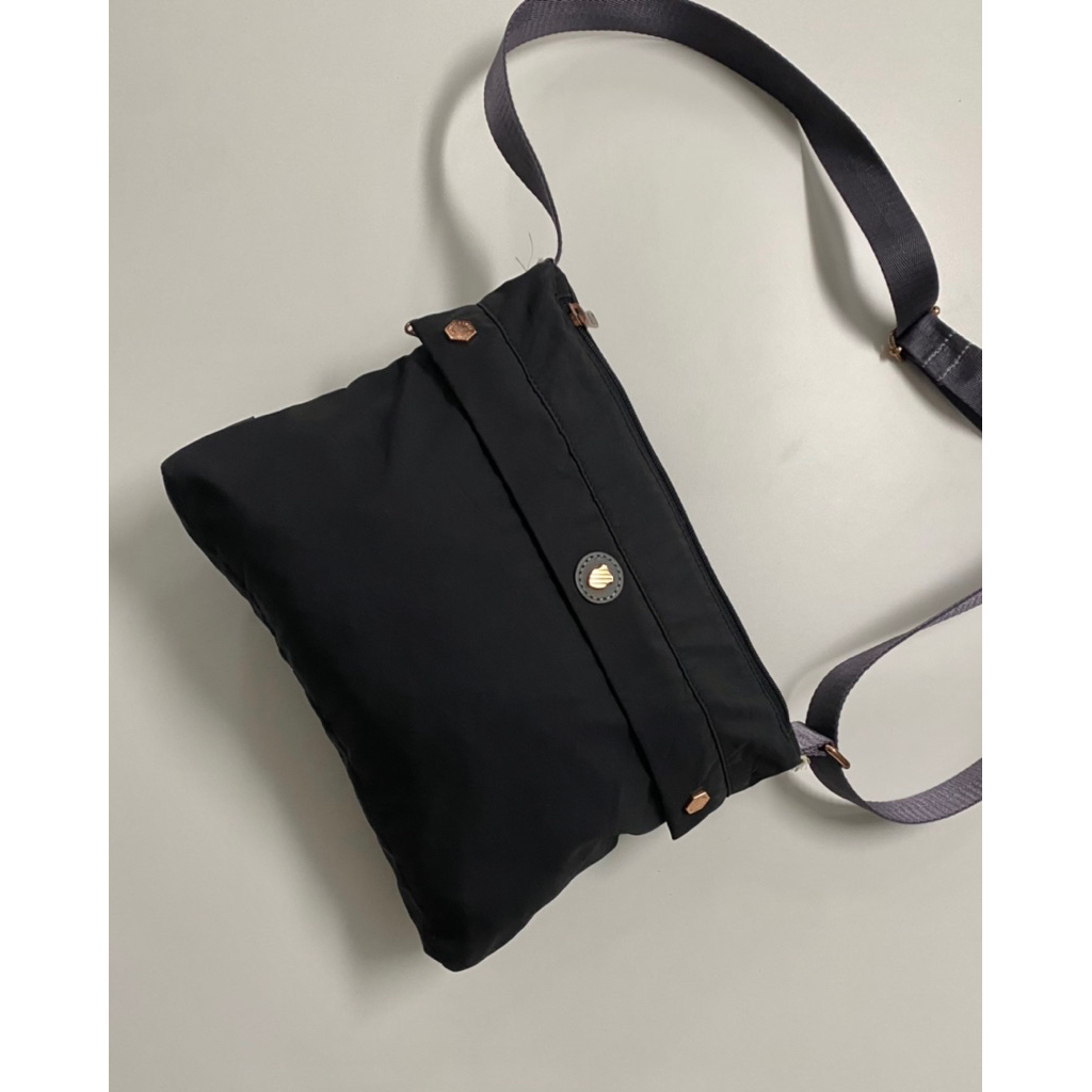 K-SWISS MINI SLING BAG
