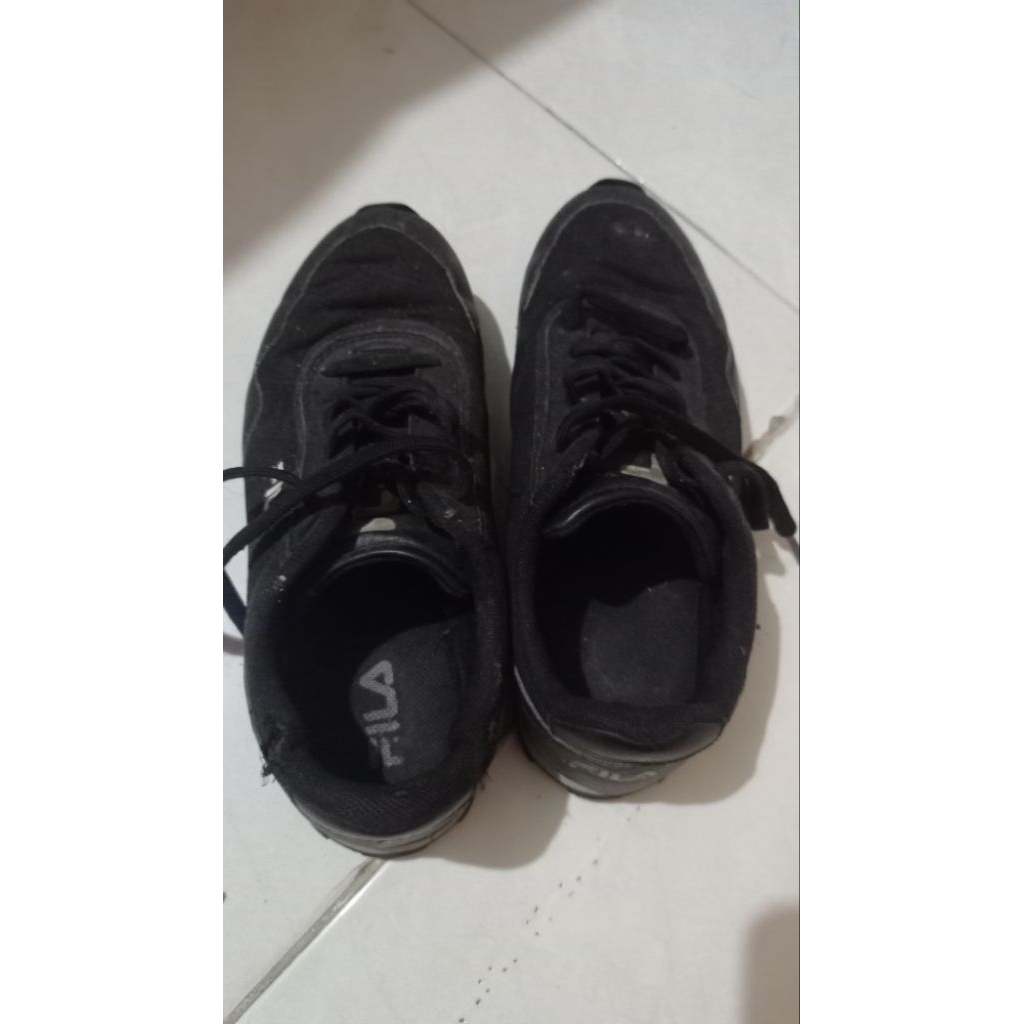 Sepatu Wanita Fila Original
