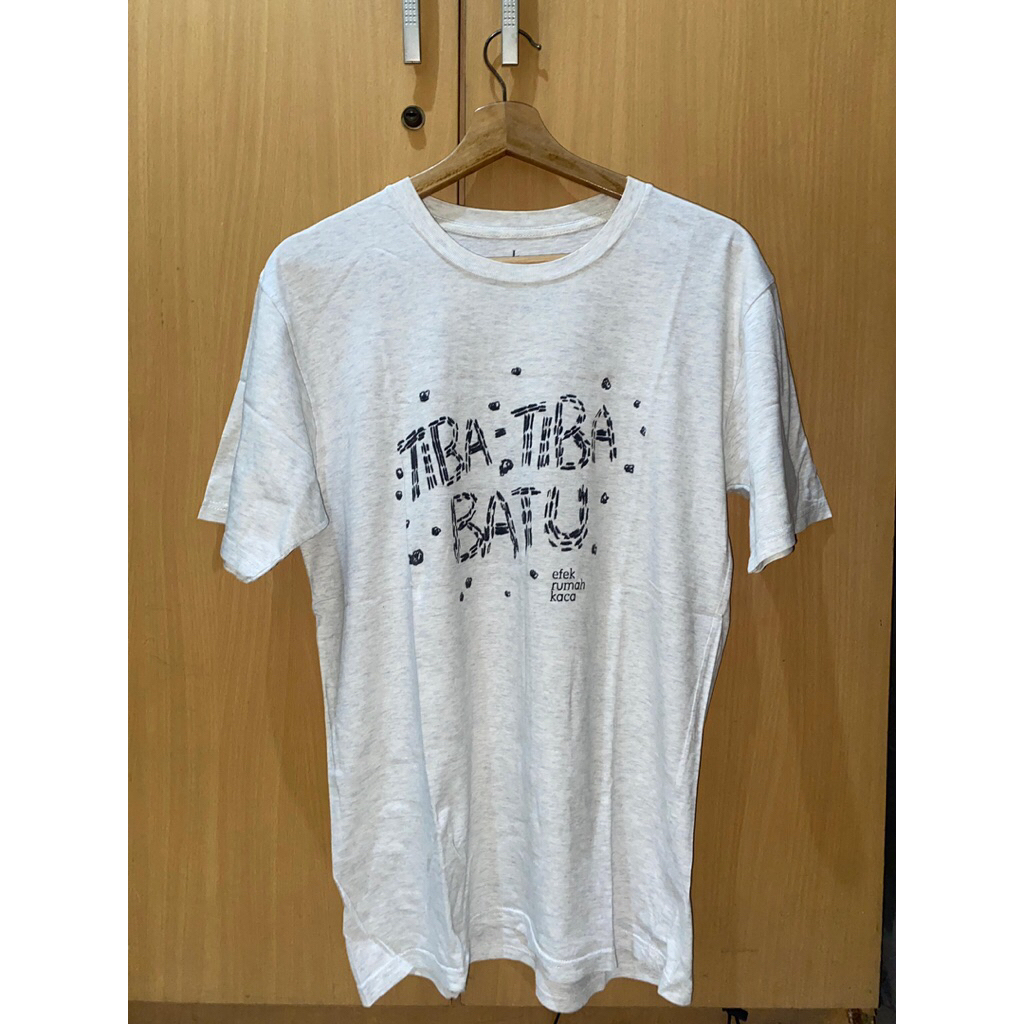 PRELOVED KAOS MC EFEK RUMAH KACA ORI