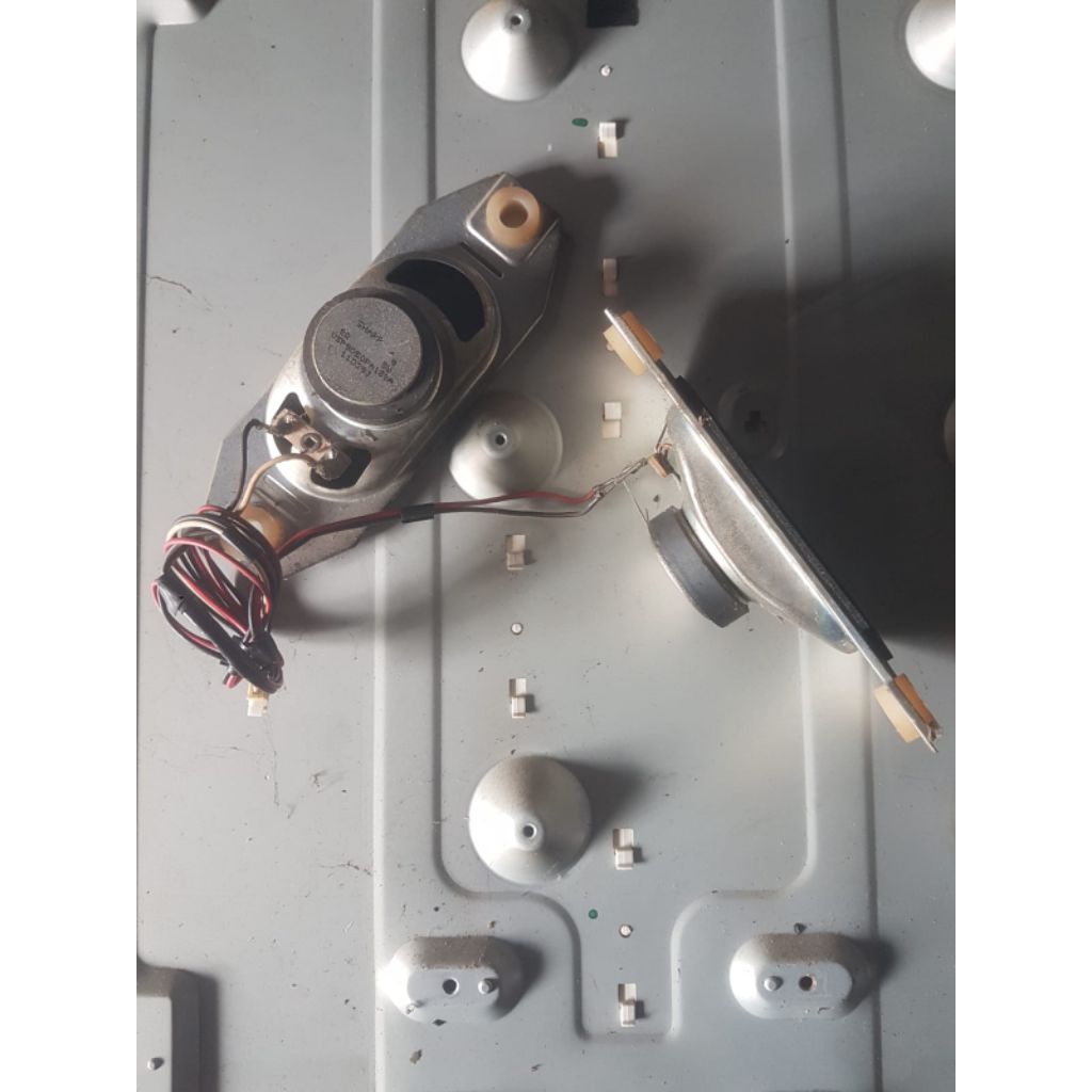 SPEAKER TV SHARP LC-32M400M BEKAS NORMAL