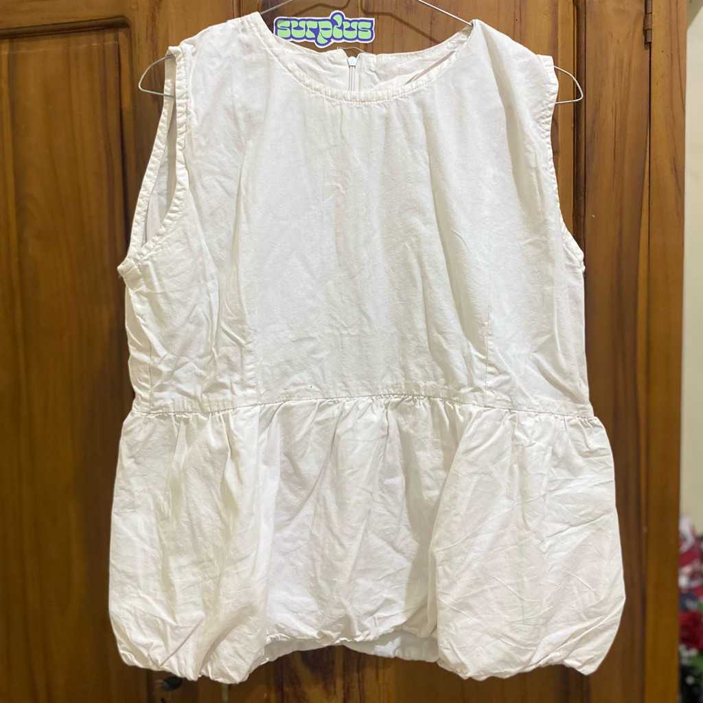 preloved inner balon ruffle broken white