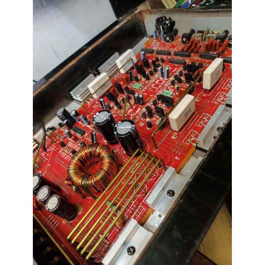 Amplifier Gleer 4canel mobil 12volt second murah