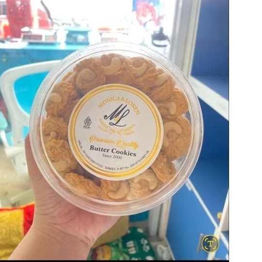 KUE KERING MONICA LOREN
