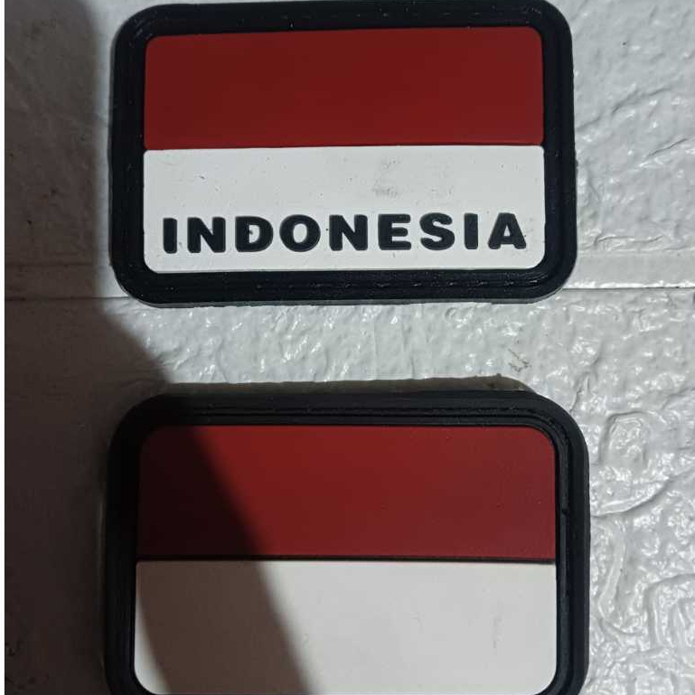 Menerima pembuatan Gantungan Kunci, patch, logo jersey, dan slip kaos custom