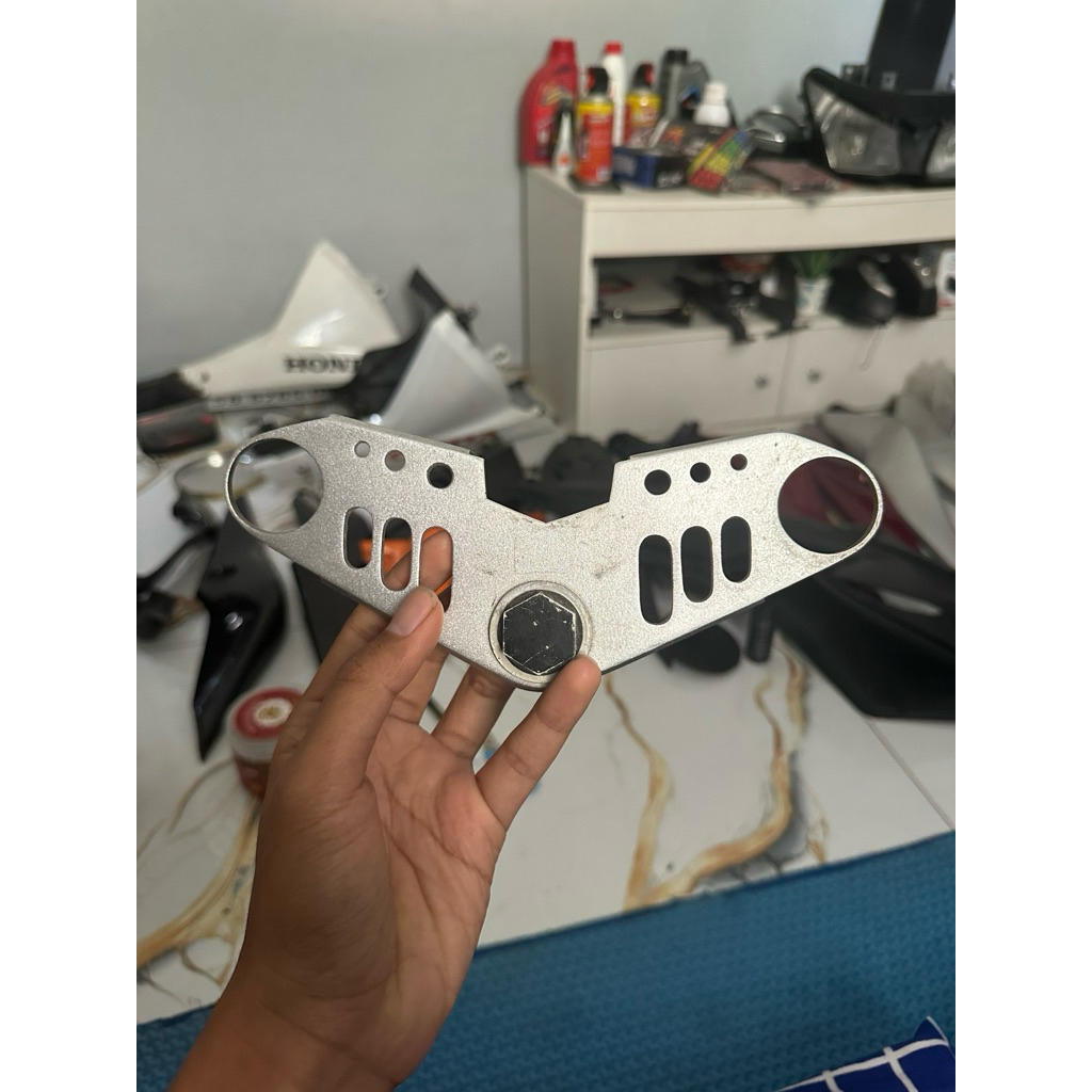 Cover segitiga CBR K45A