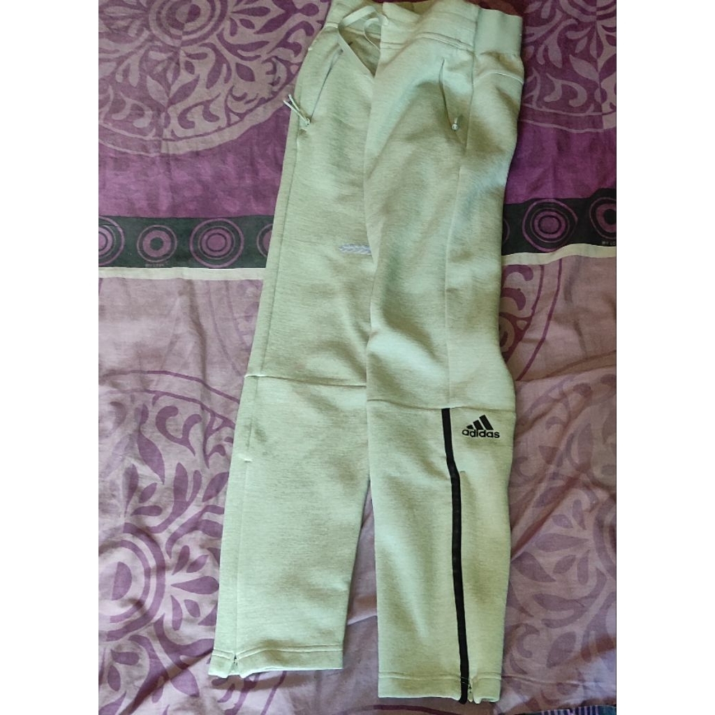 Celana Trackpants Adidas ZNE second bekas preloved