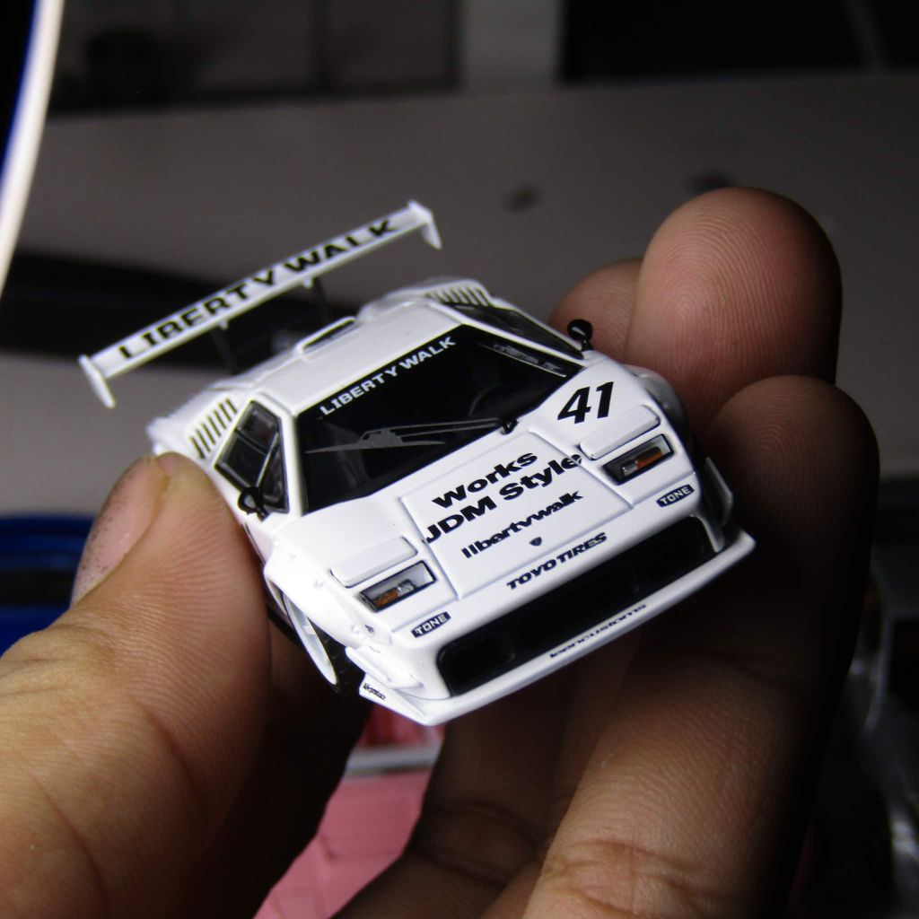 vision64 Lamborghini Countach Liberty Walk Ada minus