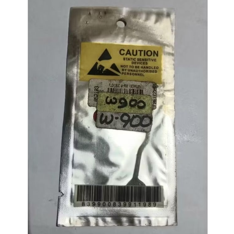 flexible  sony W 900