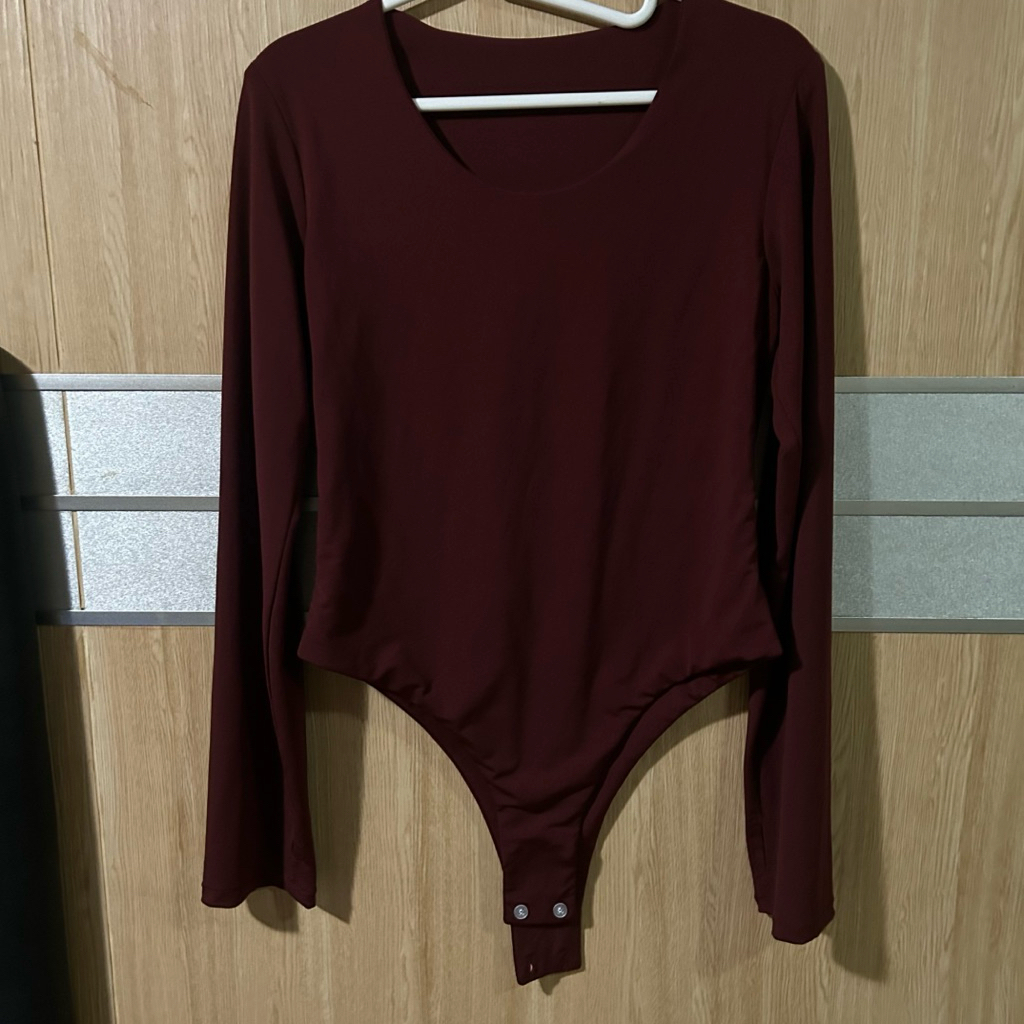 Preloved bodysuit maroon atasan wanita