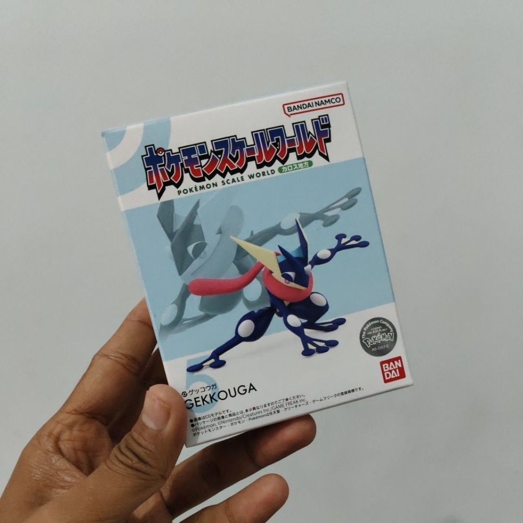 GRENINJA GASKAN PSW POKEMON FIGURE