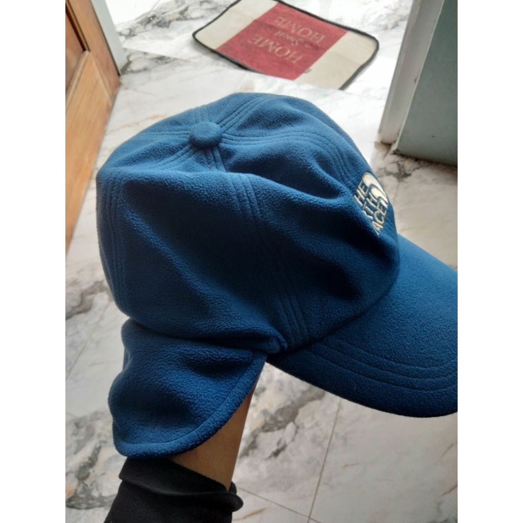 topi outdoor tnf
