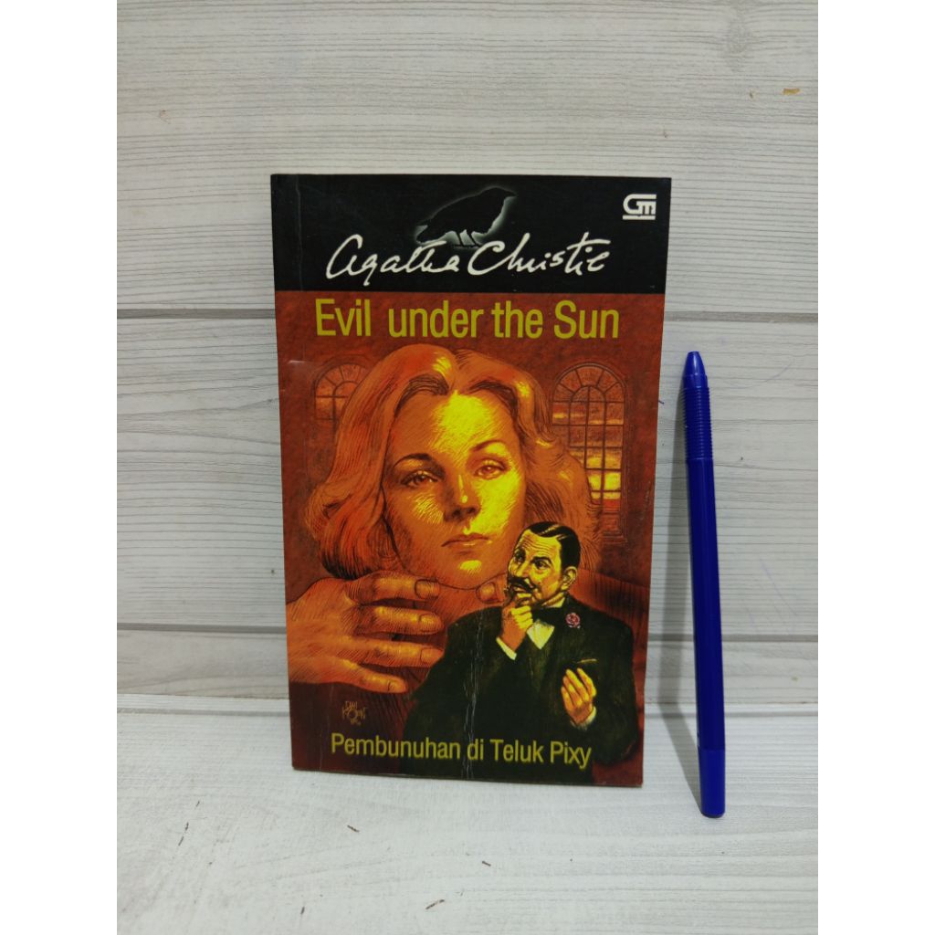 Novel Original Evil under the Sun Pembunuhan di Teluk Pixy BY Agatha Christie