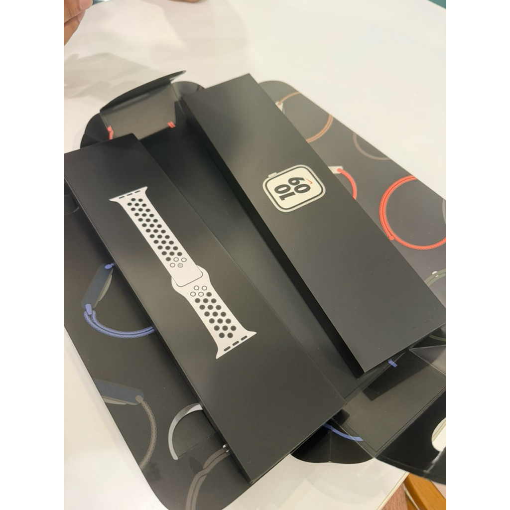 Apple Watch Series 7 Nike