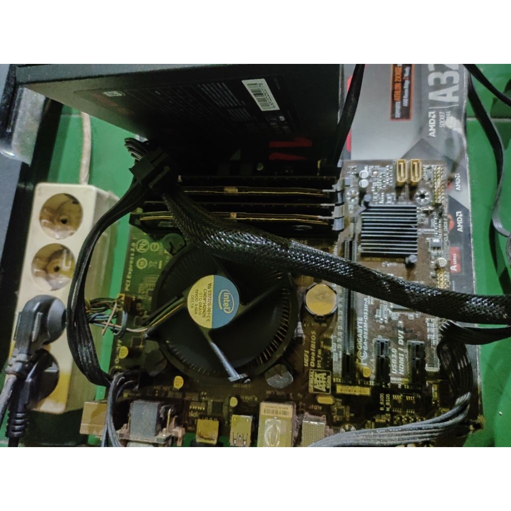 Paketan motherboard gen 4 lga 1550 b85m