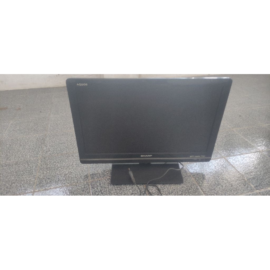Tv sharp 22 inch