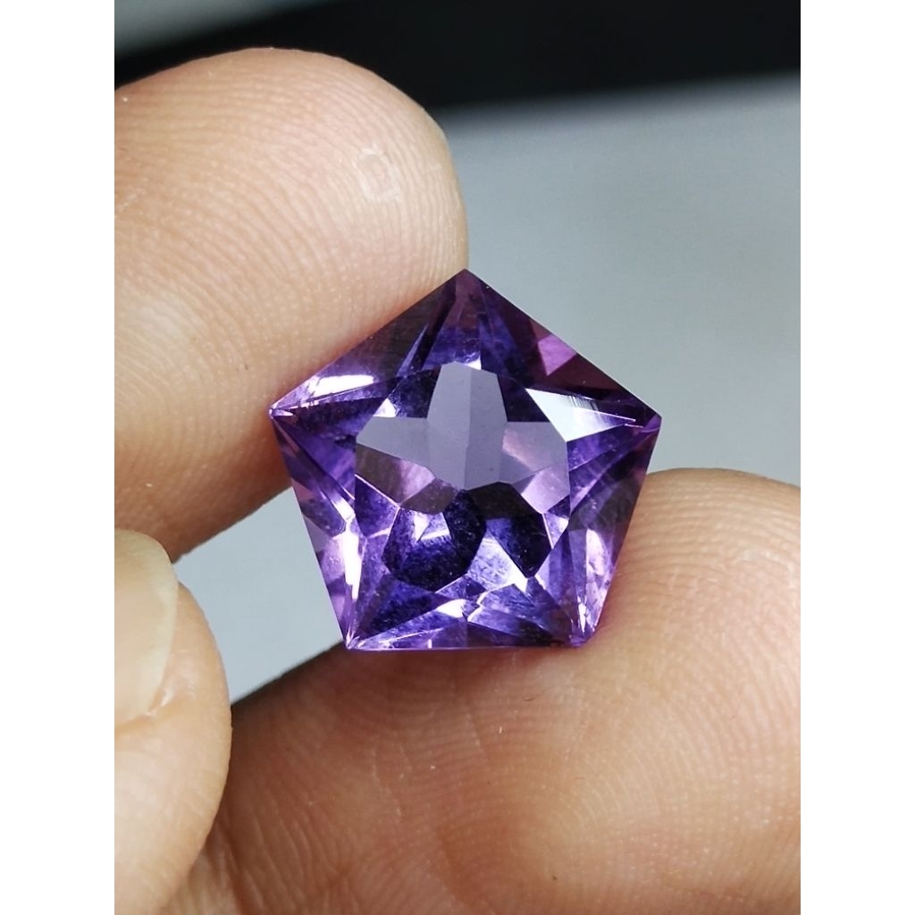Natural Amethyst Memo 12 x 12 x 7 mm 5.1 Ct Kecubung Ungu Bintang Star Shape Cutting NTD YGL 2385