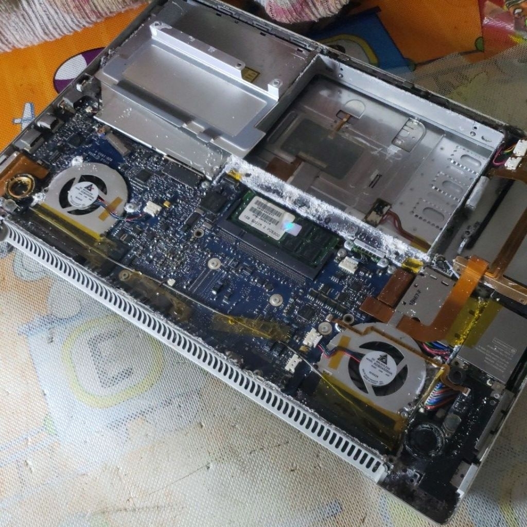 motherboard-macbookpro-2006