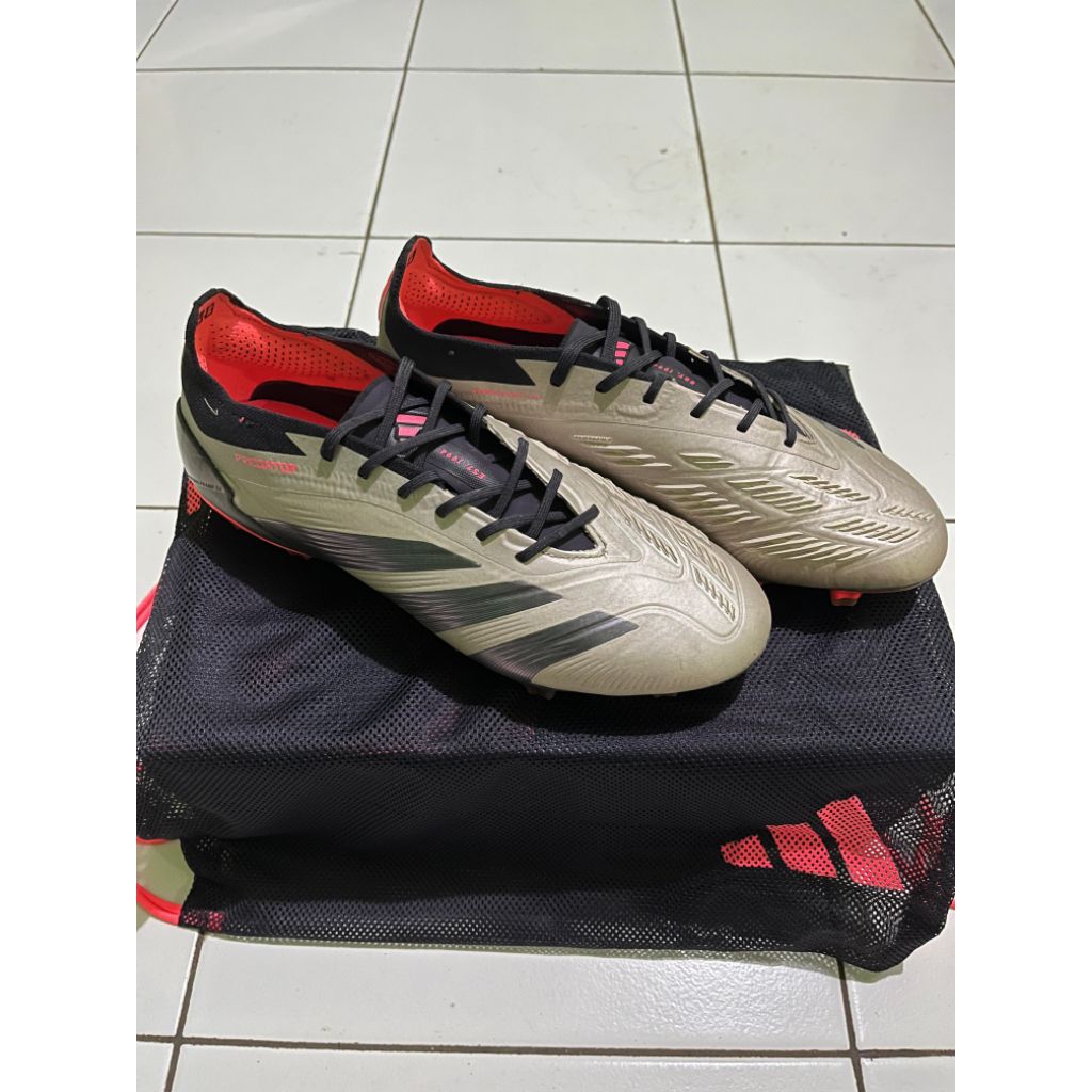 sepatu bola second Adidas predator