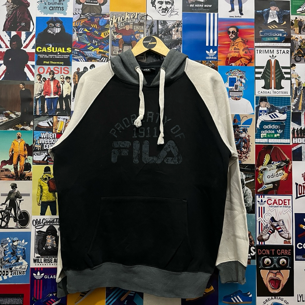 Sweater / Hoodie / Vintage / Second / FILA